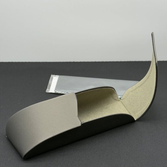 Silhouette Eyeglasses Case Only Hardcase Gray Flip Top Magnetic - Picture 2 of 4